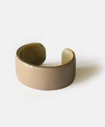 JAMIRAY | ホーンバングル Horn bangle 262-270128｜ベージュ｜【素材について】購入にあたり、水牛の角の採取方法を調べました。主には農耕用の水牛が天寿を全うした後に採取するとのことでした。希少なものですね。感謝して、大事に使わせていただきます。(バングル/リストバンド)