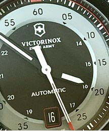 VICTORINOX | アナログ腕時計