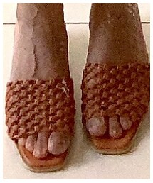 Te chichi | サンダル