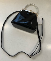 Avail | 持ち手がパールのがま口エナメルショルダーバッグ👜(ショルダーバッグ)
