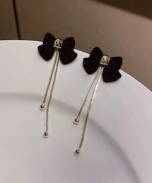 今日のピアス✨️✨️ | 黒い大きめベロアリボンのピアスʚ🎀ɞ(ピアス(両耳用))