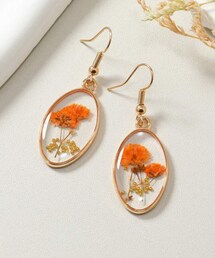 今日のピアス✨️✨️ | 透明の楕円形の中にオレンジのドライフラワーが入ったピアス🍊🧡💐(ピアス（両耳用）)