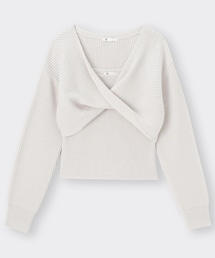 GU | 2ピースセーター🧶ニットキャミと胸元がひねったデザインの短丈ニットのセット👍(ニット/セーター)