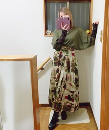 カーキコーデ🌳 | 普段あまり着ない、カーキで合わせてみた❣️やってみたかったので満足😊緑すぎるよね、、トップスはINGNIです🥰わたしカーキ似合うかなぁ🤔自分では悪くは無いと思うんですが、、(その他)
