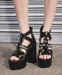 SHEIN | カッコ良さに一目惚れしたサンダル🖤⋆͛*͛デザイン好き🥰(サンダル)