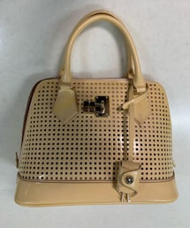 Samantha Thavasa | メッシュのような生地のバッグ👜黄色味の強いベージュ(ハンドバッグ)