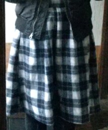 Te chichi | スカート