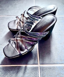 SUREVE | アベイル クリアGDピースチャンキーヒールミュール(サンダル)