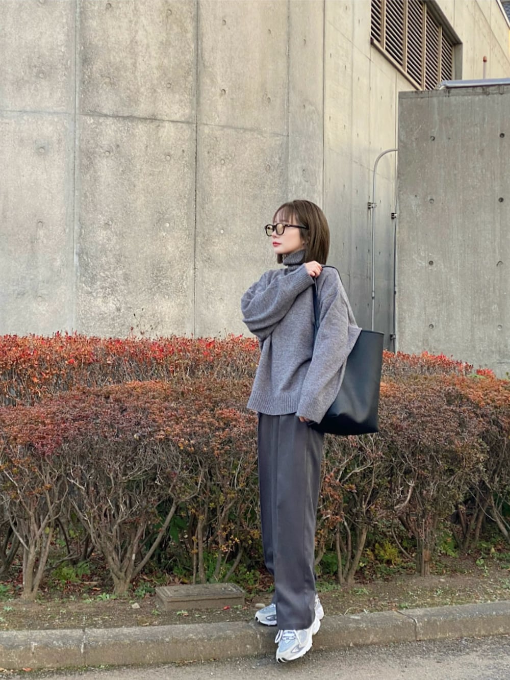お洒落シンプルニット✨冬春コーデに最適デートにも◎ デートの時のコーデ🧥🤎 求めてた〜って感じのニットOPとカーデ