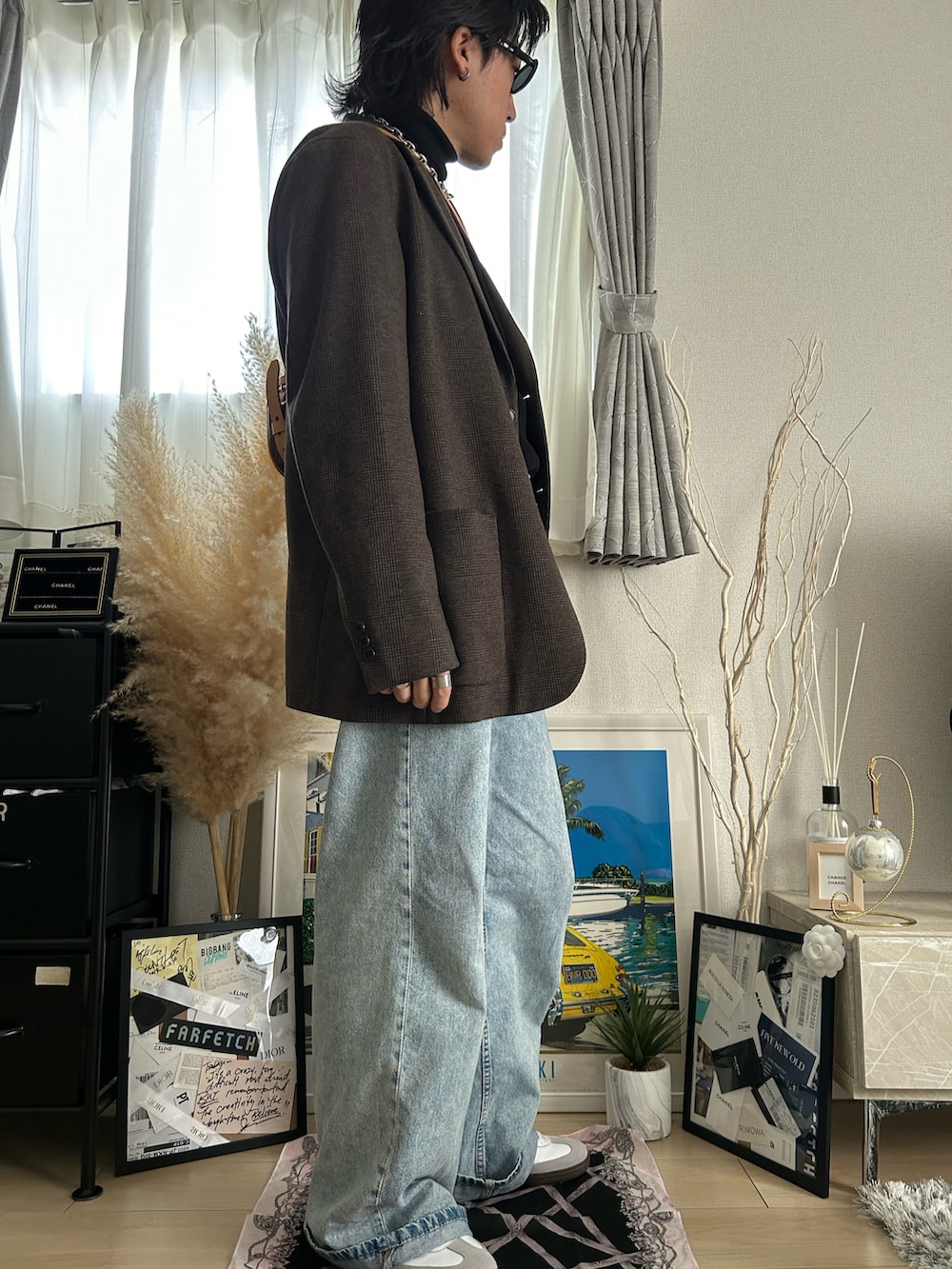 「ジャケット、UNIQLO、タートルネック、H&M、ワイドパンツ、adidas、スニーカー、サングラス、ショルダーバッグ、LOUIS  VUITTON、きれいめカジュアル、gentlemonster、ユニクロ、オーバーサイズ、シルバーアクセサリー」｜「gentle monsterのアイテム（サングラス、ブラック系）」を使った、つばささん（メンズ・165cm）の冬コーディネートの4枚目の写真