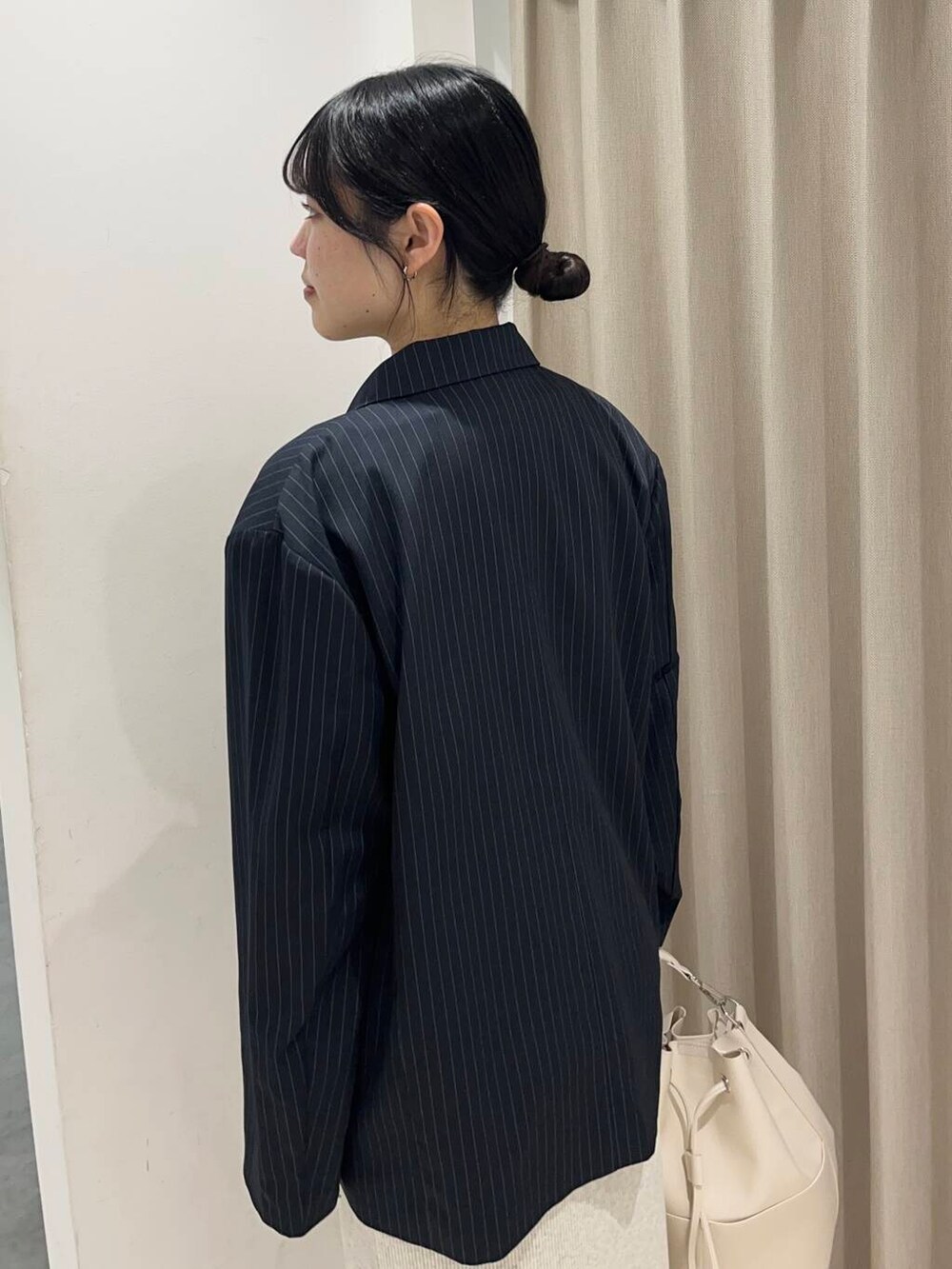 「センスオブプレイス、大人カジュアル、カジュアルコーデ、メンズライク、春コーデ、senseofplace、セレモニースタイル、春服、春アウター、newarrival、新作、メンズ、ブルベ夏、トレンドスタイル、ちくちくしない」|「RODE SKOのプラットフォームローファー(ローファー、ホワイト系)」を使った、Yuiさん(レディース・160cm)の冬コーディネートの2枚目の写真