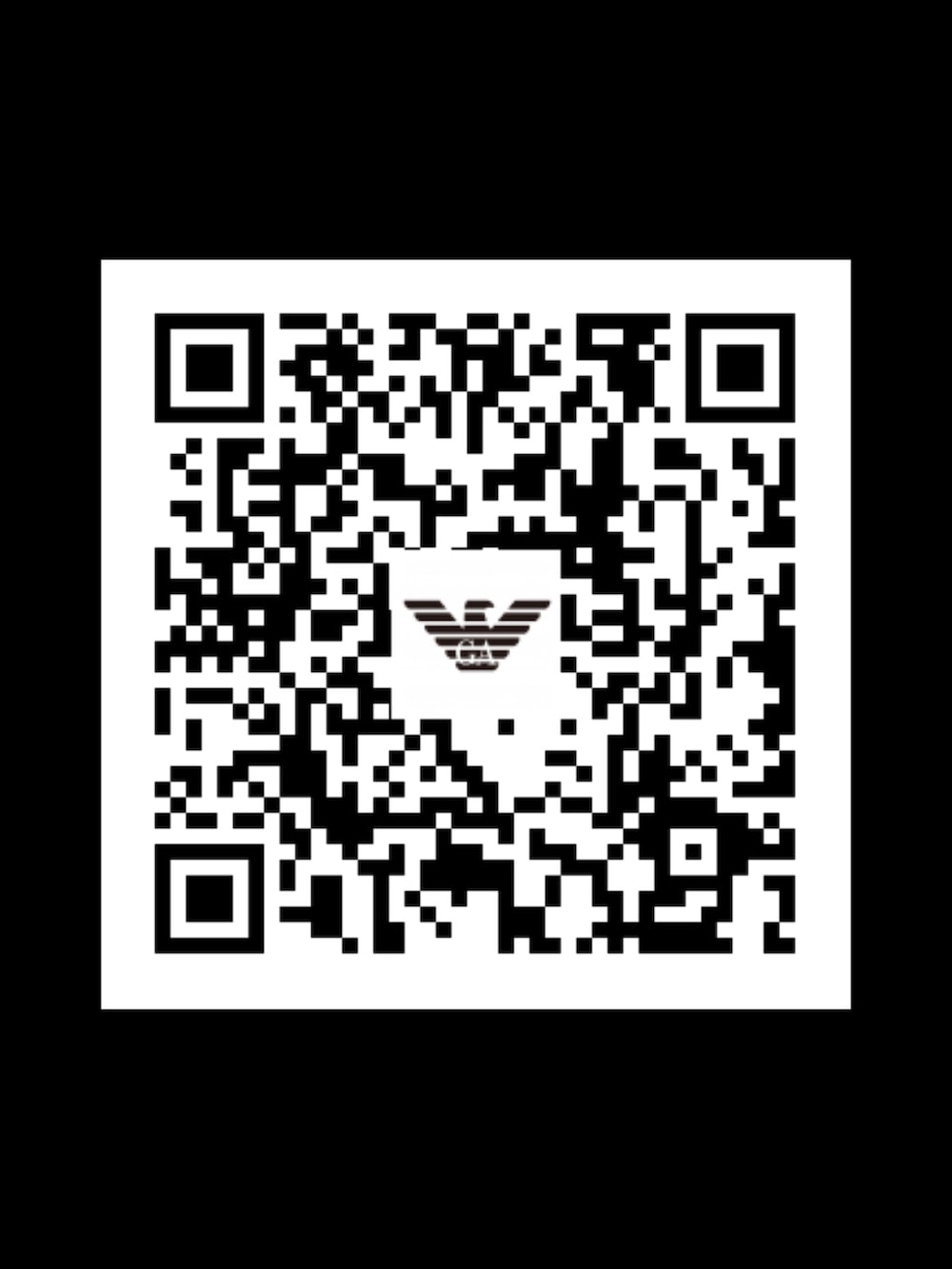 ブルー系のニット/セーター、ホワイト系のデニムパンツ、ブラック系のローファーを着用したメンズの秋コーディネートの2枚目の写真