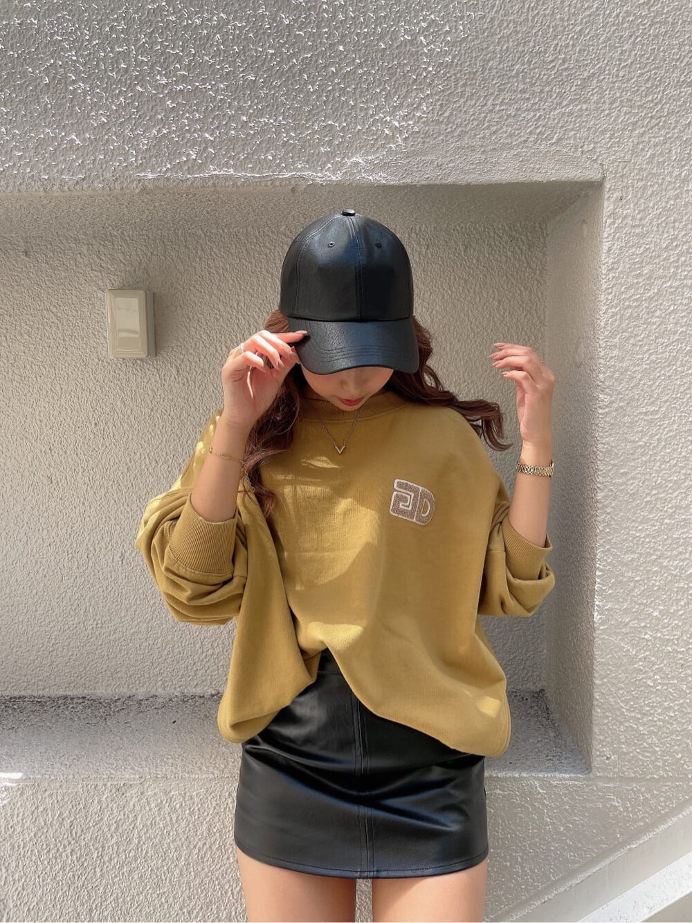 「GYDA、gydastaff、code、apparelstaff、fashion、ジェイダ、#gyda、選抜、158cmコーデ、選抜１、オーバーサイズ、プルオーバーカット、キャップ、トレーナー、スニーカー」｜「GYDAのニットドッキングインソールワークブーツ（ブーツ、ブラック系）」を使った、aikaさん（レディース・158cm）の秋コーディネートの8枚目の写真