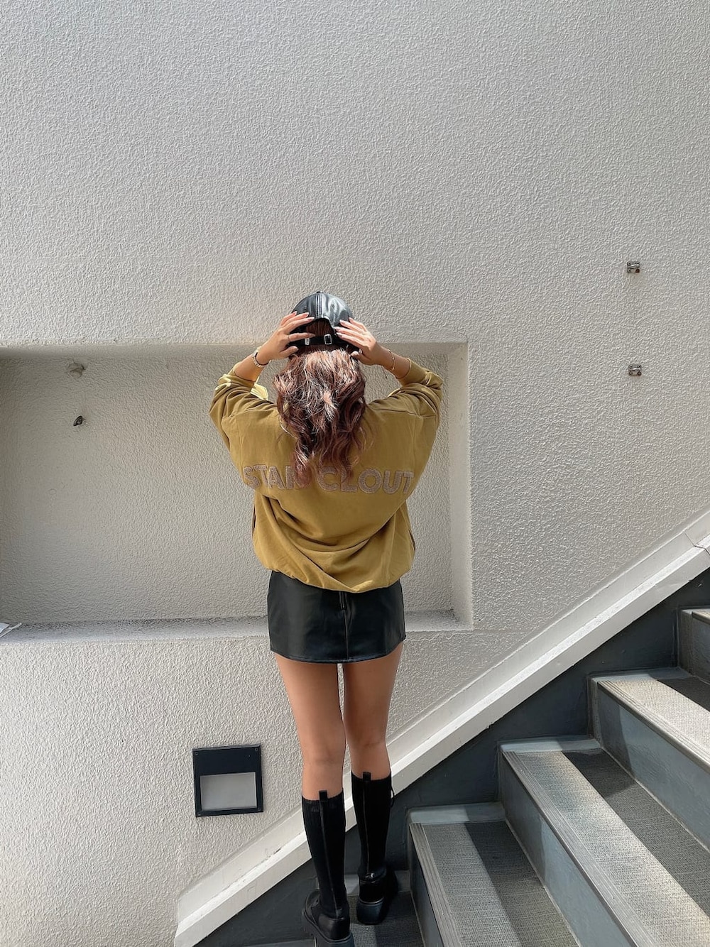 「GYDA、gydastaff、code、apparelstaff、fashion、ジェイダ、#gyda、選抜、158cmコーデ、選抜１、オーバーサイズ、プルオーバーカット、キャップ、トレーナー、スニーカー」｜「GYDAのニットドッキングインソールワークブーツ（ブーツ、ブラック系）」を使った、aikaさん（レディース・158cm）の秋コーディネートの6枚目の写真