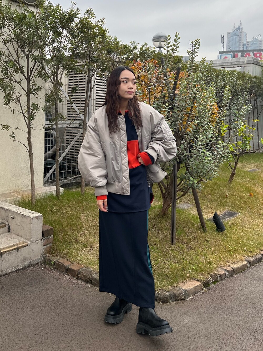 バイカラーライニングMA-1ブルゾンを使った人気ファッション