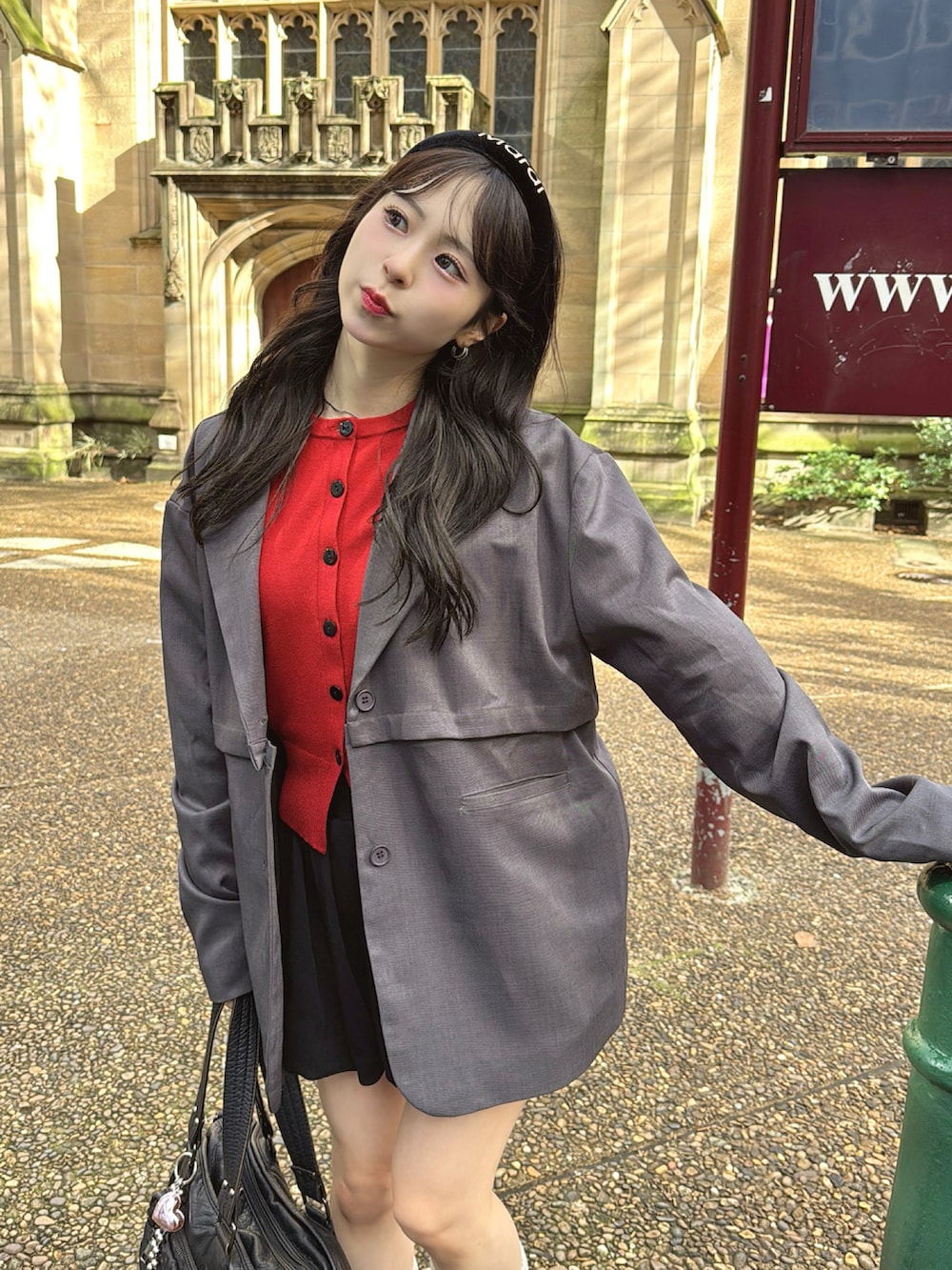 「秋服準備はじめました、秋コーデ、秋服、ジャケット、カーディガン、バルーンスカート、バルーンパンツ、ローファー、厚底シューズ、プチプラ、お出かけコーデ、赤、休日スタイル、キレイめ、低身長コーデ」|「Amly Cityのアイテム(カーディガン/ボレロ、レッド系)」を使った、りなてぃさん(骨格ストレート・レディース・150cm)の秋コーディネートの2枚目の写真