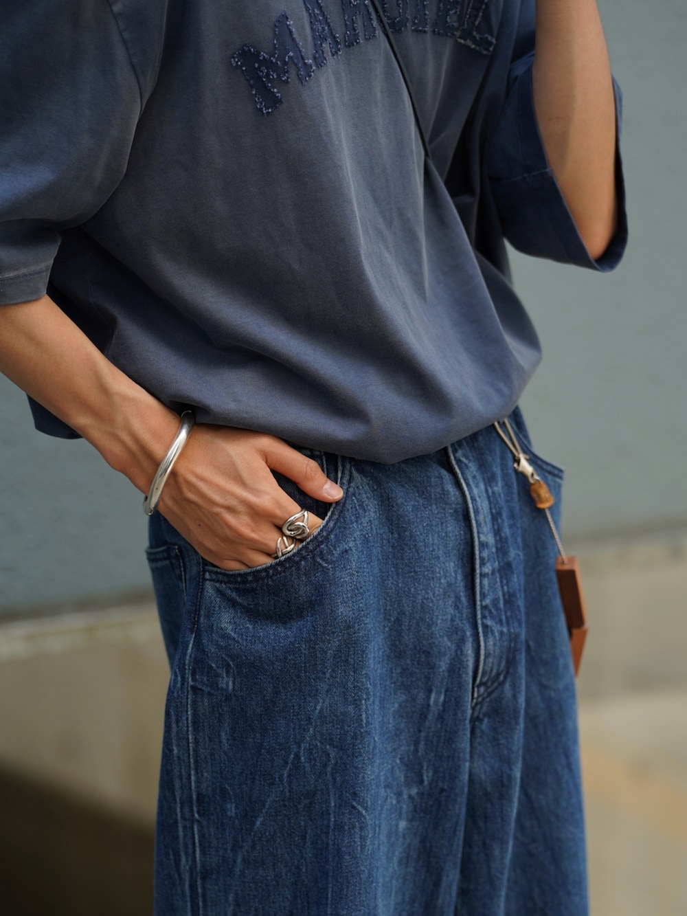 ジーンズに合う[MM6Maison Margiela]ロゴラベル コットンTシャツ 楽天市場】エムエムシックス MM6 Maison Margiela アパレル T