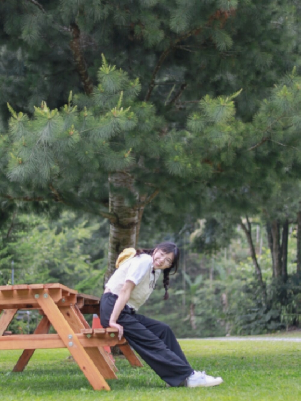 「なつこーで、camping、夏、領片襯衫」｜「no brandのアイテム（スラックス、ブラック系）」を使った、うさぎ🐰さん（レディース・147cm）の春コーディネートの2枚目の写真