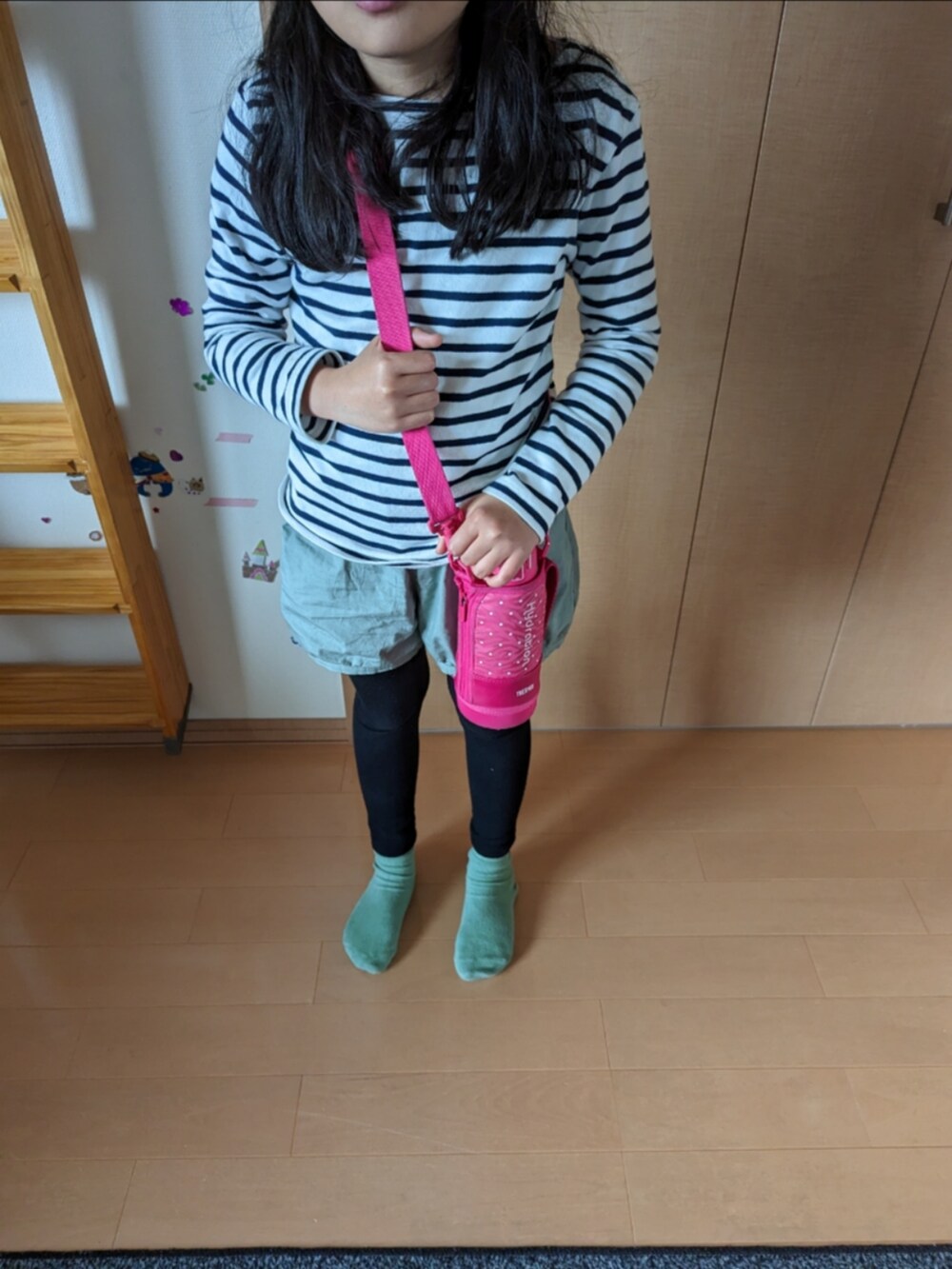 「ロンT」｜「THERMOSのアイテム（水筒、ピンク系）」を使った、popotan724さん（キッズ・133cm）の夏コーディネートの2枚目の写真
