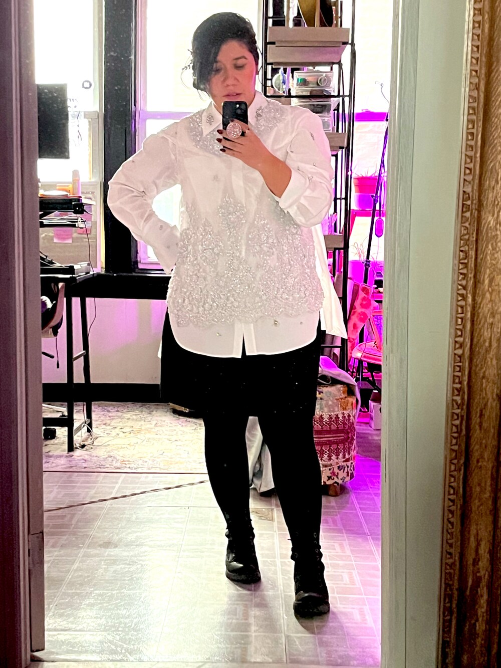 「silver、handmade、silver coat、office style」｜「COLE HAANのアイテム（ブーツ、ブラック系）」を使った、chrisara1さん（レディース・157cm）の秋コーディネートの2枚目の写真