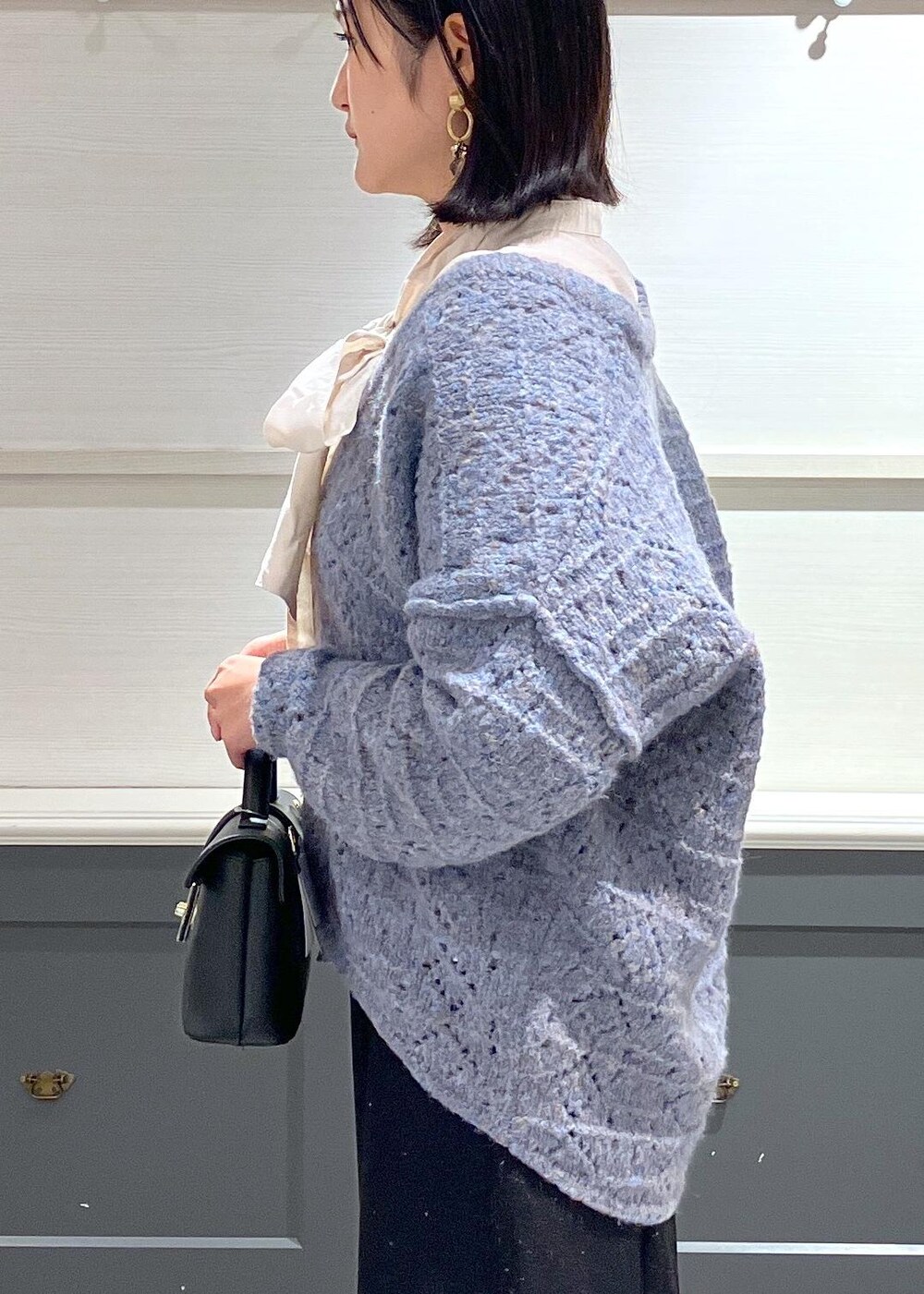 「セール、初冬コーデ、冬コーデ、デートコーデ、お出かけコーデ、大人カジュアル、レイヤード、スカートスタイル、きれいめコーデ、VIS、ストレート、イエベ秋、混合、高身長、トップス」｜「Juzeのワイドロングブーツ（ブーツ、ブラック系）」を使った、mikusonvisさん（レディース・168cm）の冬コーディネートの7枚目の写真