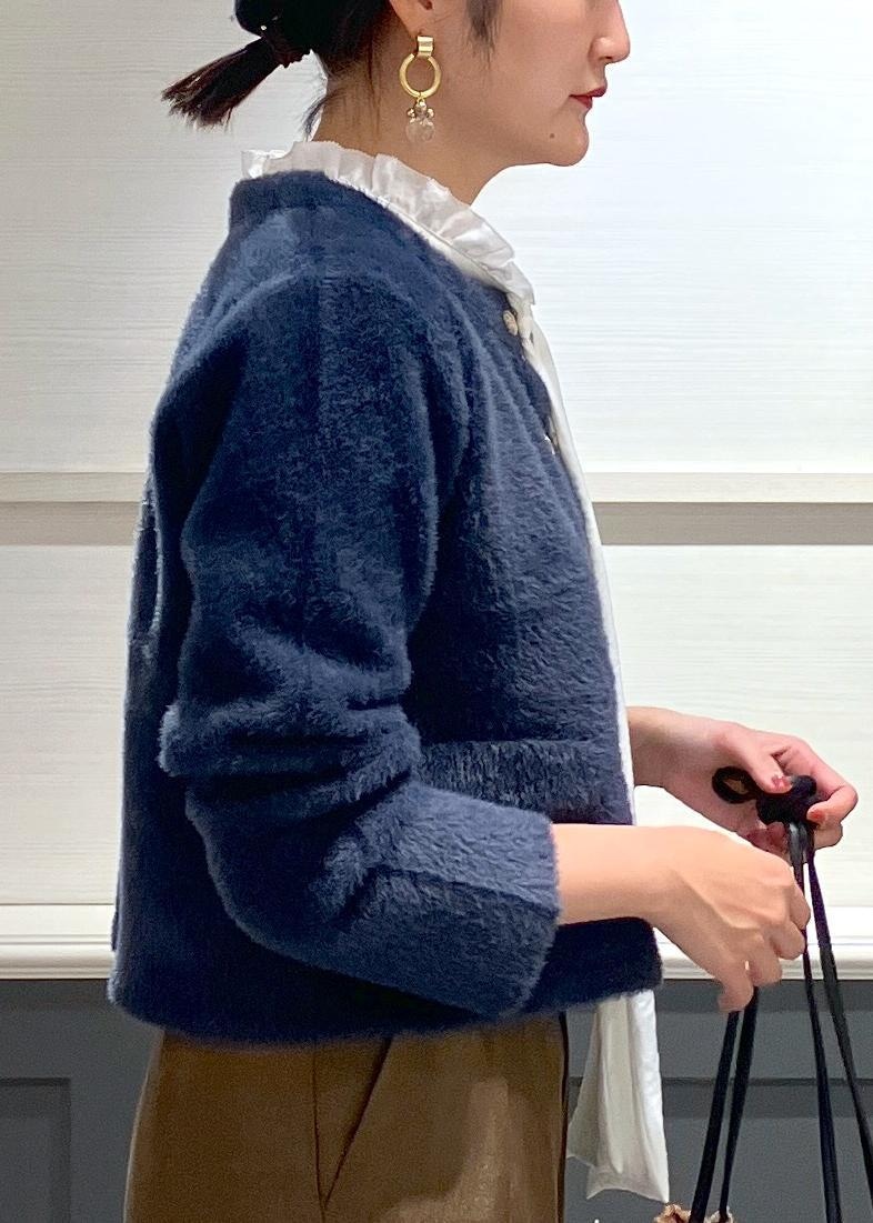 「初冬コーデ、冬コーデ、お仕事コーデ、お出かけコーデ、レイヤード、パンツスタイル、体型カバー、カジュアルコーデ、フェミニンコーデ、きれいめコーデ、VIS、ストレート、イエベ秋、混合、高身長」｜「Juzeのワイドロングブーツ（ブーツ、ブラック系）」を使った、mikusonvisさん（レディース・168cm）の秋コーディネートの7枚目の写真