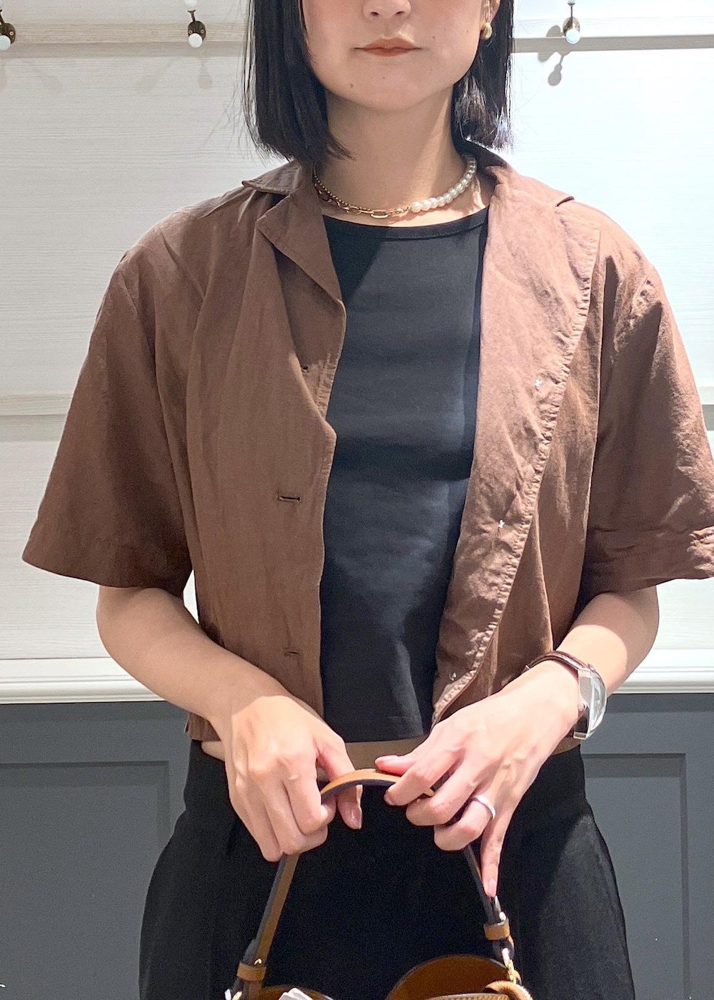 「初夏コーデ、夏コーデ、デートコーデ、お出かけコーデ、女子会コーデ、大人カジュアル、パンツスタイル、ヘルシーコーデ、メンズライク、VIS、ストレート、イエベ秋、混合、高身長、トップス」｜「VISのアソートミックスチェーンネックレス（ネックレス、ゴールド系）」を使った、mikusonvisさん（レディース・168cm）の夏コーディネートの5枚目の写真