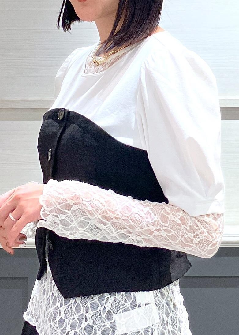 「初夏コーデ、お仕事コーデ、セレモニーコーデ、デートコーデ、お出かけコーデ、女子会コーデ、大人カジュアル、レイヤード、パンツスタイル、モノトーンコーデ、ヘルシーコーデ、フェミニンコーデ、きれいめコーデ、VIS、ストレート」｜「VISの【セレモニー/通勤対応】【新色追加】ひねり金具ワンハンドルミニショルダーバッグ【2WAY（ショルダーバッグ、ベージュ系）」を使った、mikusonvisさん（レディース・168cm）の春コーディネートの8枚目の写真