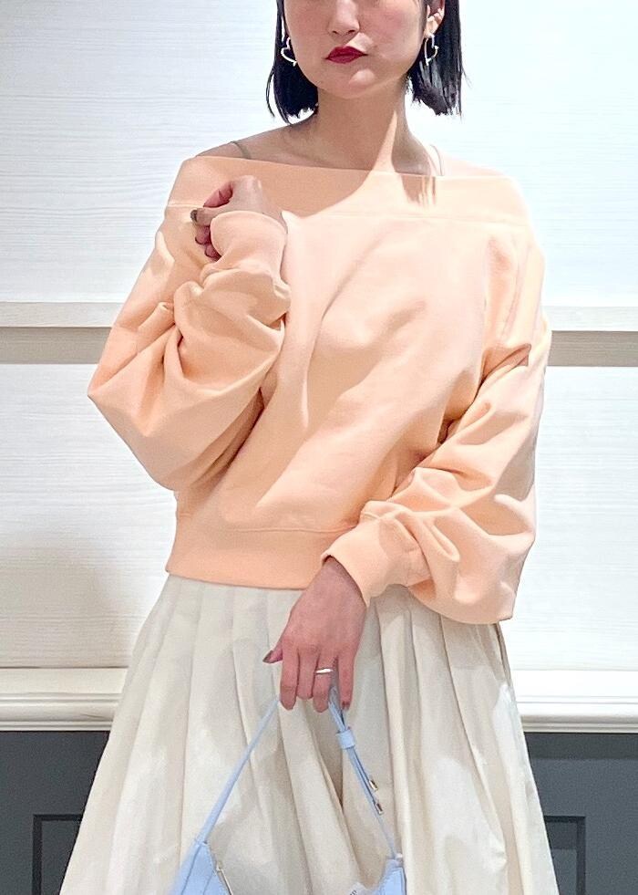 「初春コーデ、春コーデ、デートコーデ、お出かけコーデ、女子会コーデ、大人カジュアル、スカートスタイル、体型カバー、シンプルコーデ、VIS、ストレート、イエベ秋、混合、高身長、トップス」｜「VISの【洗える】カップ付きアシンメトリーキャミソール（キャミソール、ベージュ系）」を使った、mikusonvisさん（レディース・168cm）の春コーディネートの5枚目の写真