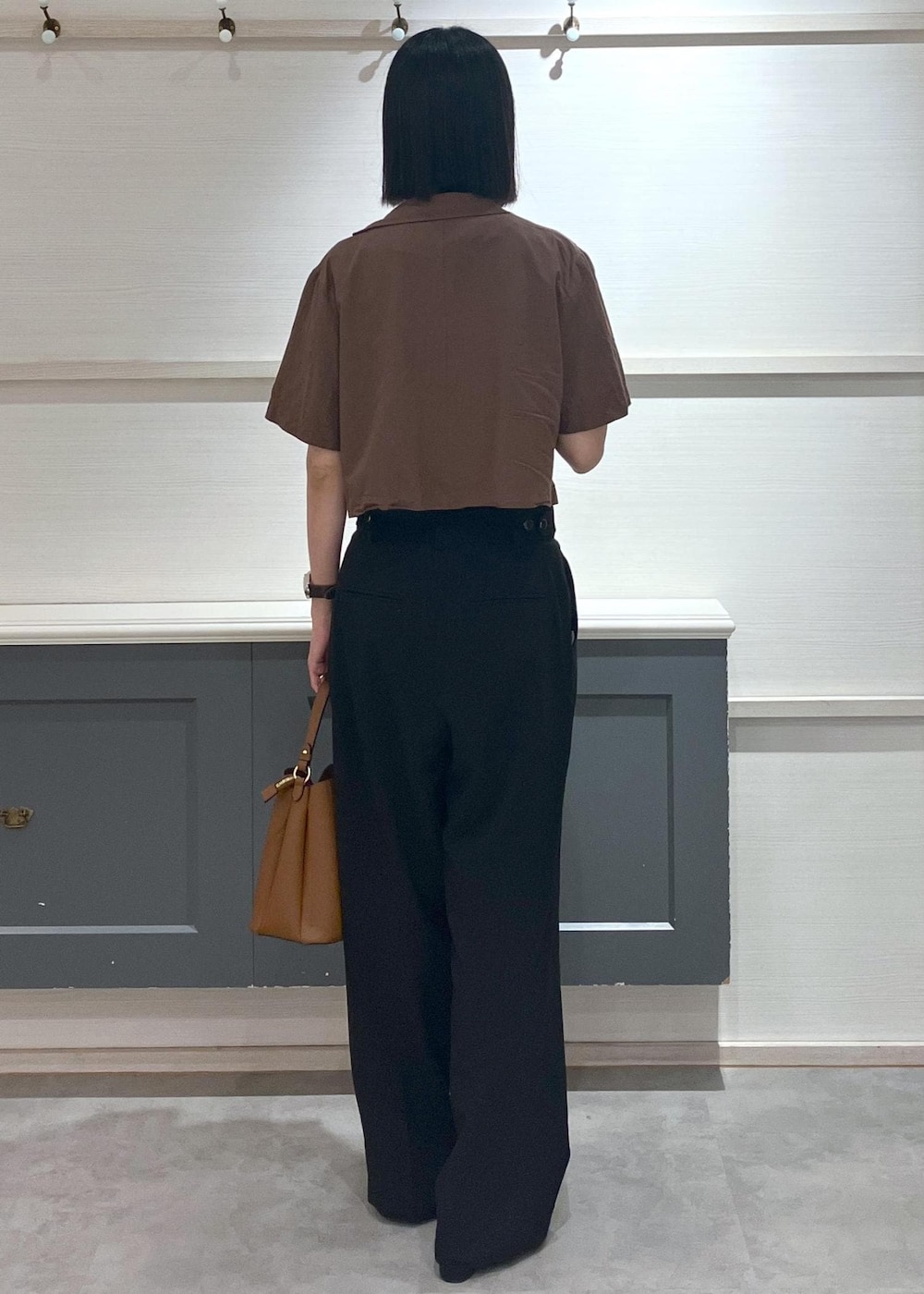 「初夏コーデ、夏コーデ、デートコーデ、お出かけコーデ、女子会コーデ、大人カジュアル、パンツスタイル、ヘルシーコーデ、メンズライク、VIS、ストレート、イエベ秋、混合、高身長、トップス」｜「VISのアソートミックスチェーンネックレス（ネックレス、ゴールド系）」を使った、mikusonvisさん（レディース・168cm）の夏コーディネートの7枚目の写真