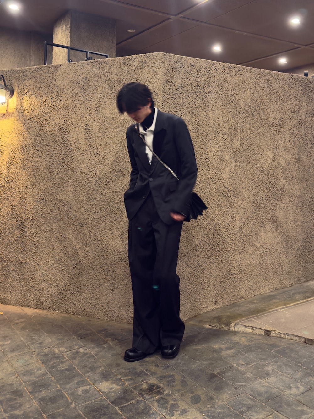 「成人式、セットアップ、同窓会、休日スタイル、今日のコーデ、革靴、ブーツ、ootd、キレイめ、レイヤードスタイル、シャツスタイル、タートルネック、お洒落さんとつながりたい」｜「SUBLATIONSのアイテム（テーラードジャケット、グレー系）」を使った、waki_0924さん（メンズ・171cm）の冬コーディネートの2枚目の写真