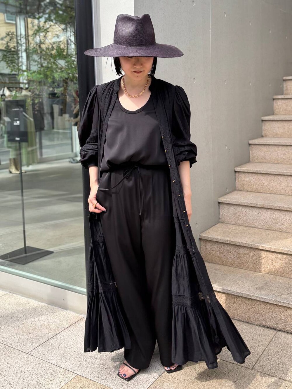 「低身長、ベーシック/シンプル、Chaos、モード、ハンサム」｜「ChaosのChaos(カオス)/シルシャーパンツ（その他パンツ、ブラック系）」を使った、chaos_kawaさん（レディース・150cm）の春コーディネートの2枚目の写真