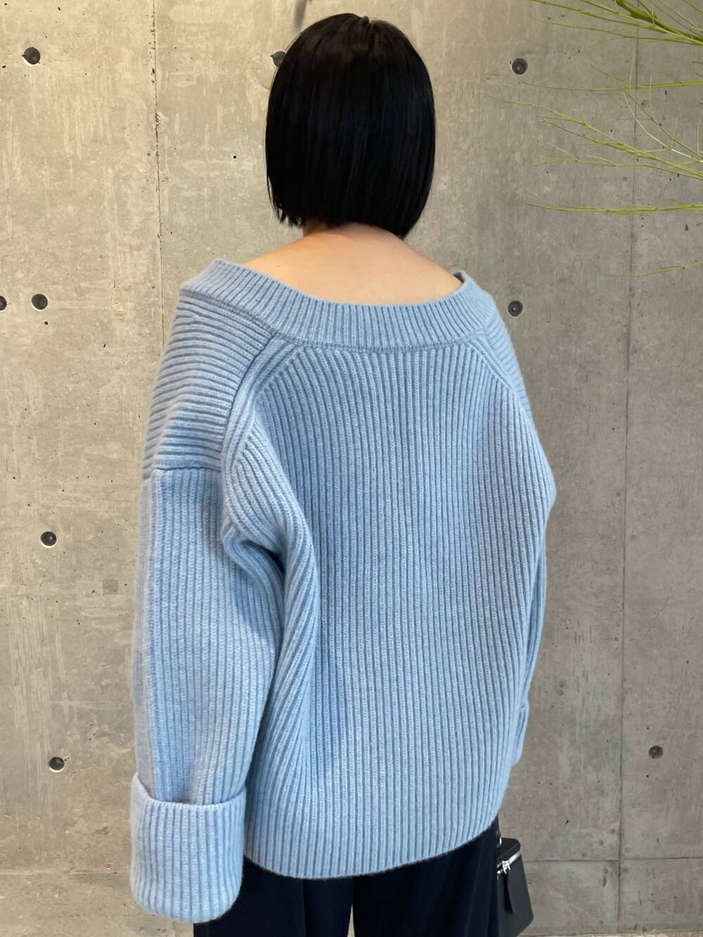 「Chaos、低身長、ハンサム、モード、ベーシック/シンプル」｜「REMI RELIEFのChaos(カオス)/【REMI RELIEF】別注ショートダウンコート 2024AW（ダウンジャケット/コート、ブルー系）」を使った、chaos_kawaさん（レディース・150cm）の秋コーディネートの6枚目の写真