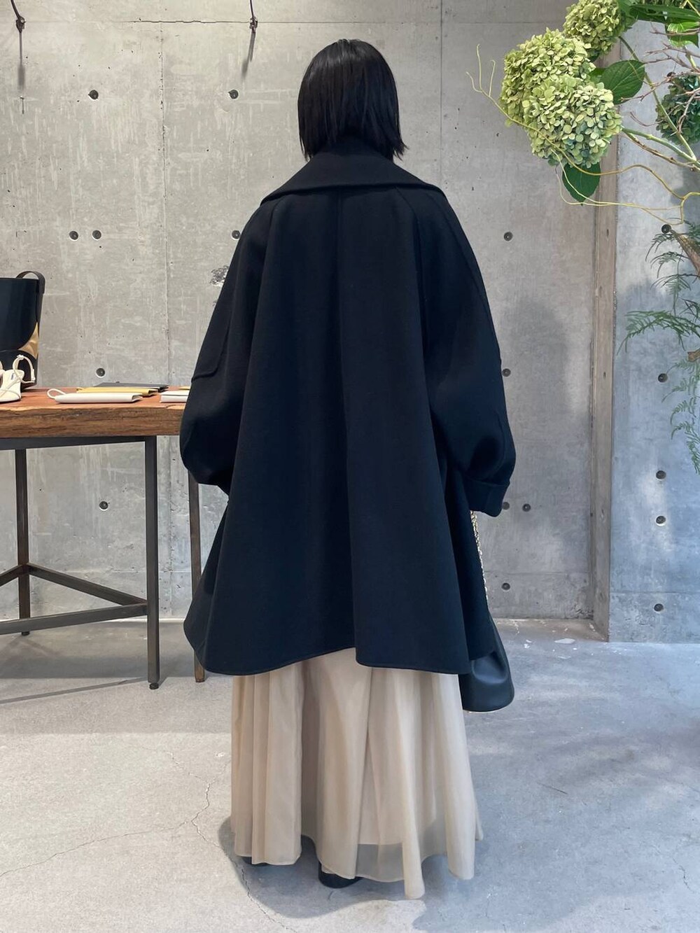 「コート、セットアップ、ベーシック/シンプル、低身長、ハンサム、モード」｜「ChaosのChaos(カオス)/バレリベアトップ（その他トップス、ホワイト系）」を使った、chaos_kawaさん（レディース・150cm）の秋コーディネートの4枚目の写真