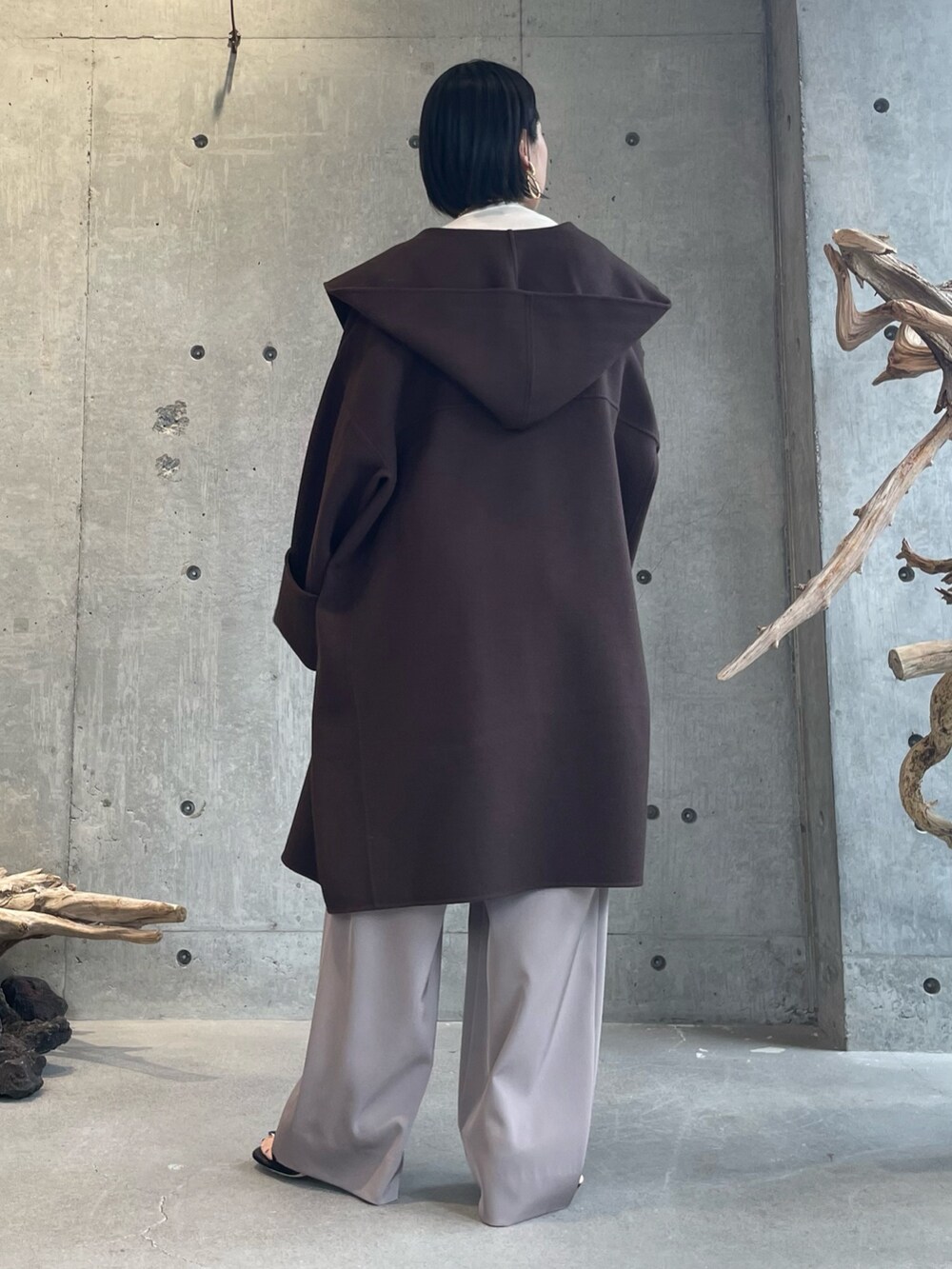 「150cmコーデ、150cm、低身長、低身長コーデ、シアートップス、シアーニット、秋コーデ、冬コーデ、秋冬コーデ、コート、ウールコート、フードコート、タックイン、骨格ストレート」｜「Chaosのスーペリアボースフードコート（ジャケット/アウター、その他）」を使った、chaos_kawaさん（レディース・150cm）の秋コーディネートの5枚目の写真