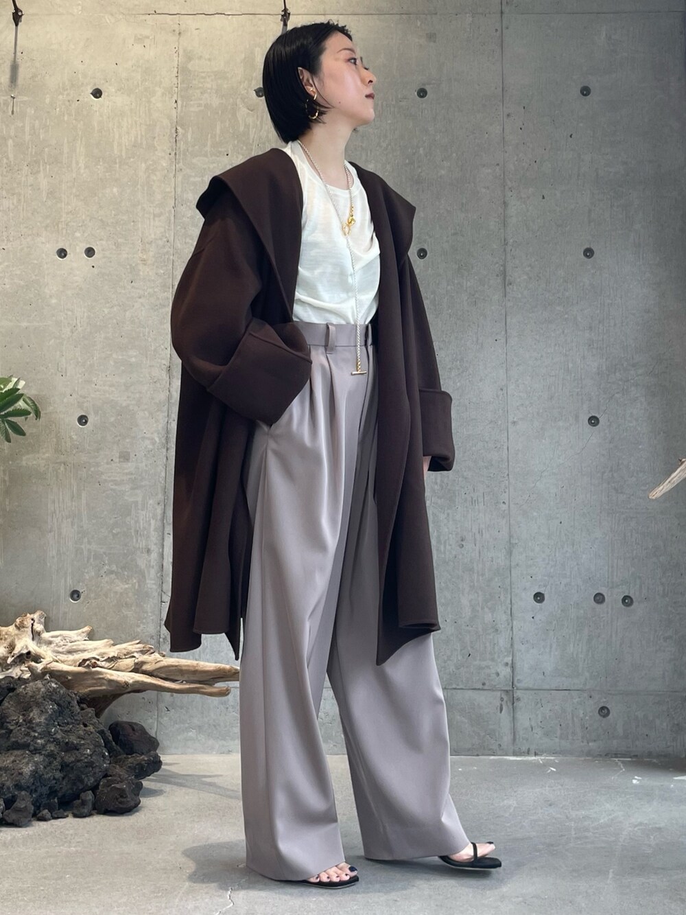 「150cmコーデ、150cm、低身長、低身長コーデ、シアートップス、シアーニット、秋コーデ、冬コーデ、秋冬コーデ、コート、ウールコート、フードコート、タックイン、骨格ストレート」｜「Chaosのスーペリアボースフードコート（ジャケット/アウター、その他）」を使った、chaos_kawaさん（レディース・150cm）の秋コーディネートの2枚目の写真