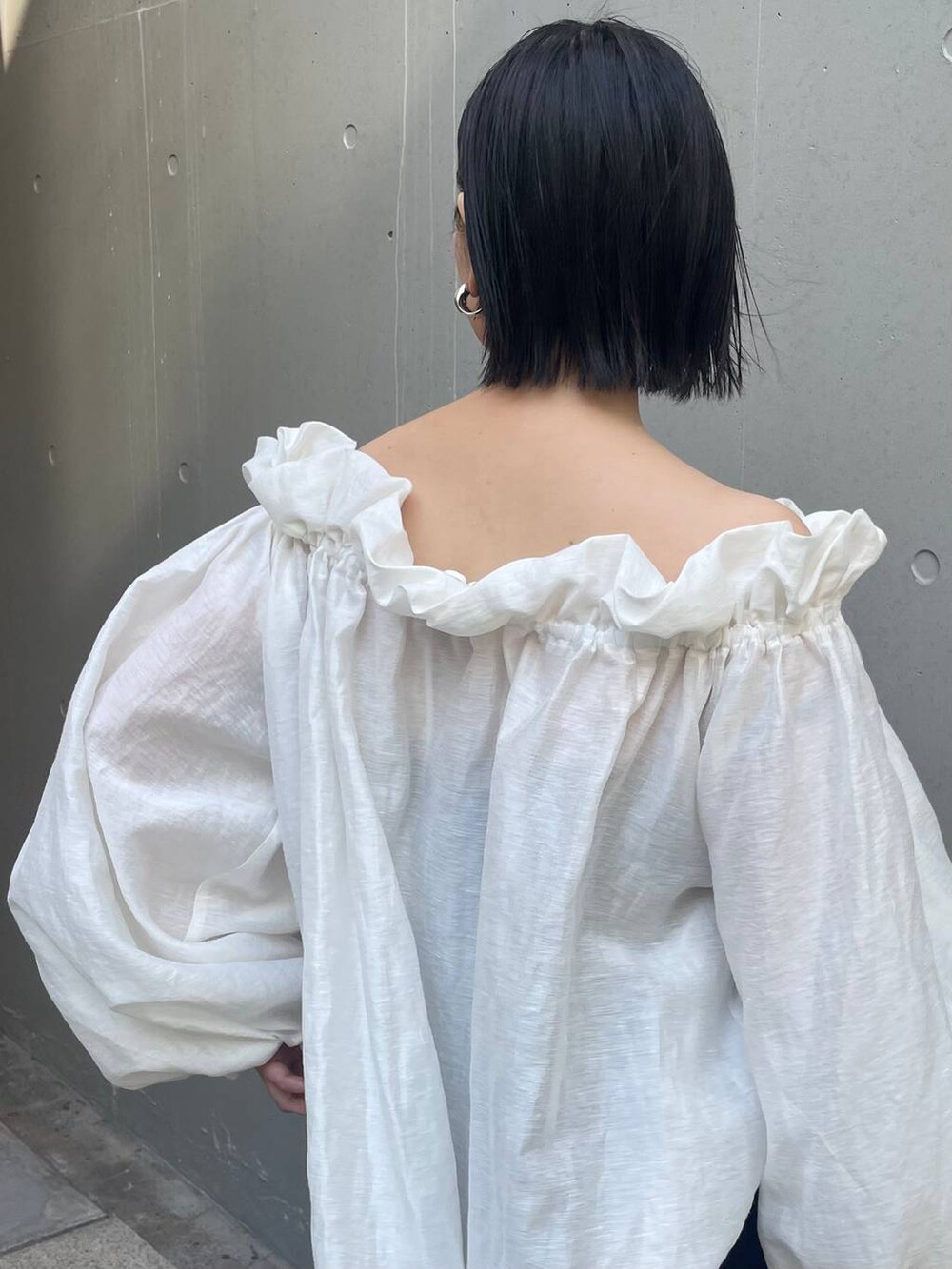 「低身長、ハンサム、モード、ベーシック/シンプル、Chaos」｜「ChaosのChaos(カオス)/リネンヘリンボンストレートパンツ（スラックス、ブラック系）」を使った、chaos_kawaさん（レディース・150cm）の冬コーディネートの9枚目の写真