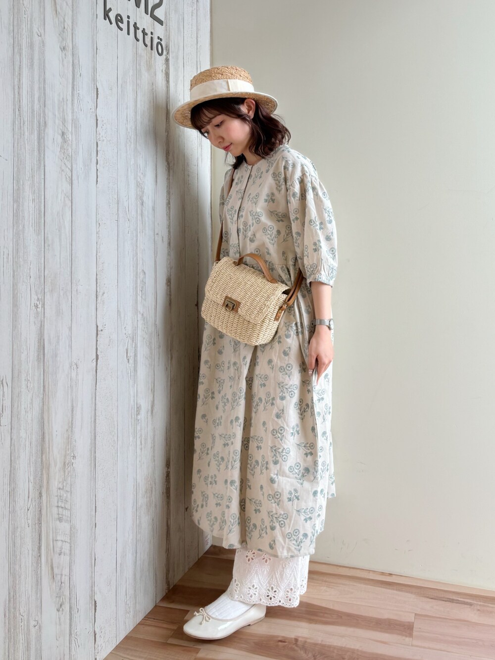 「カンカン帽、初夏コーデ、シンプルスタイル、今日のコーデ、おしゃれさんと繋がりたい、ワンピース、ペチパンツ、ペチコート、ワンピーススタイル、刺繍、バレエシューズ、ホワイト、ミントグリーン、大人かわいい、レイヤードスタイル」|「キャン60周年記念バッグ🎁のアイテム(その他、その他)」を使った、ナカガワさん(レディース・156cm)の春コーディネートの4枚目の写真