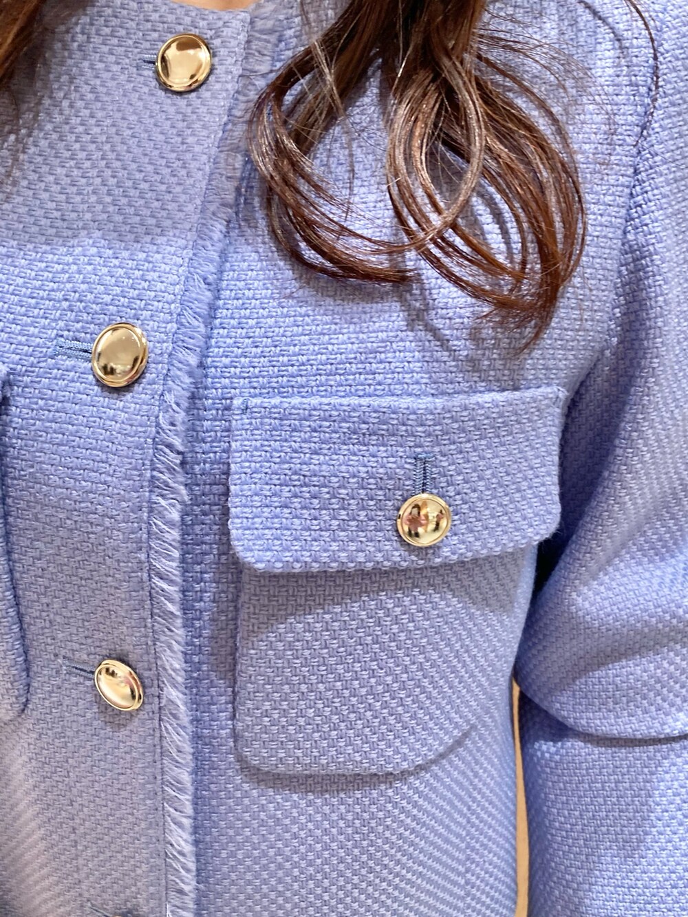 「アナイ(ANAYI)、秋コーデ、お出かけコーデ、セットアップ、大人女子、低身長女子、ジャケット、スカート、ブルー、オケージョン、入学式、七五三、フェミニン、パーティースタイル、上品」｜「ANAYIの【セットアップ対応商品】ウールプリペラノーカラー ジャケット（ノーカラージャケット、ブルー系）」を使った、Hasebe.tさん（レディース・154cm）の秋コーディネートの6枚目の写真
