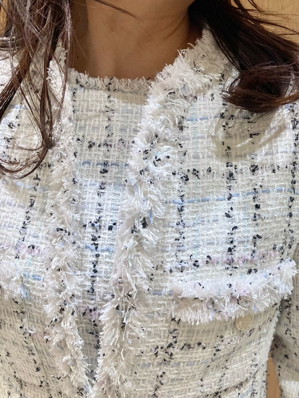 「アナイ(ANAYI)、ジャケット、ワンピース、オケージョン、ツイード、低身長コーデ、入学式、入園式、スーツスタイル、七五三、ミニバッグ、バッグ、上品、エレガント、ホワイト」｜「ANAYIのミックスツイードノーカラー ジャケット（ノーカラージャケット、ホワイト系）」を使った、Hasebe.tさん（レディース・154cm）の冬コーディネートの3枚目の写真