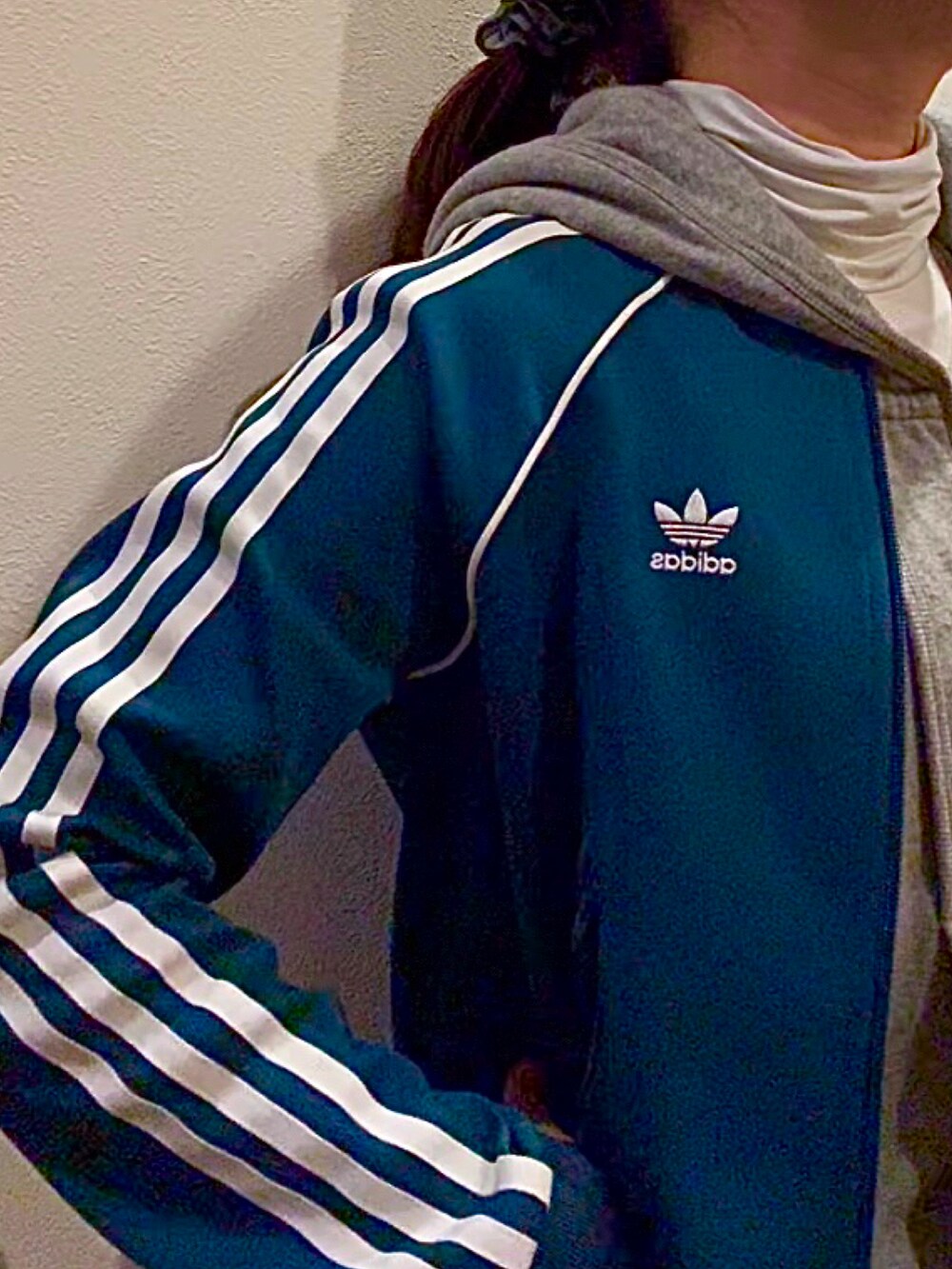 「UNITED ARROWSのP ティアード スカート（スカート、ホワイト系）」を使った、sasateamさん（骨格ストレート・レディース・158cm）の冬コーディネートの2枚目の写真