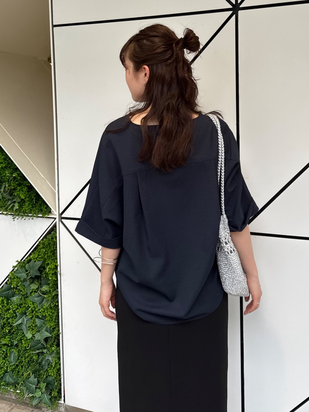 manakaさんの「【2.718】コードメッシュバッグ（GALLARDAGALANTE）」を使ったコーディネートの6枚目の写真
