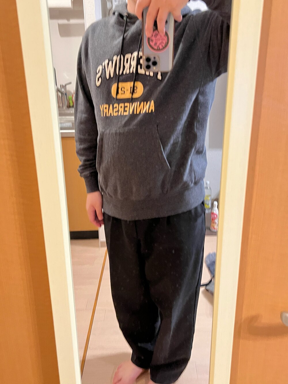 「ぽっちゃり、ぽっちゃり男子、ぽっちゃり系男子、ぽっちゃりメンズ、ぽっちゃりでもおしゃれしたい!、ポチャメン、Pherrow's、carhartt、GU」|「GUのアイテム(パンツ、ブラック系)」を使った、ティムさん(メンズ・172cm)の春コーディネートの2枚目の写真