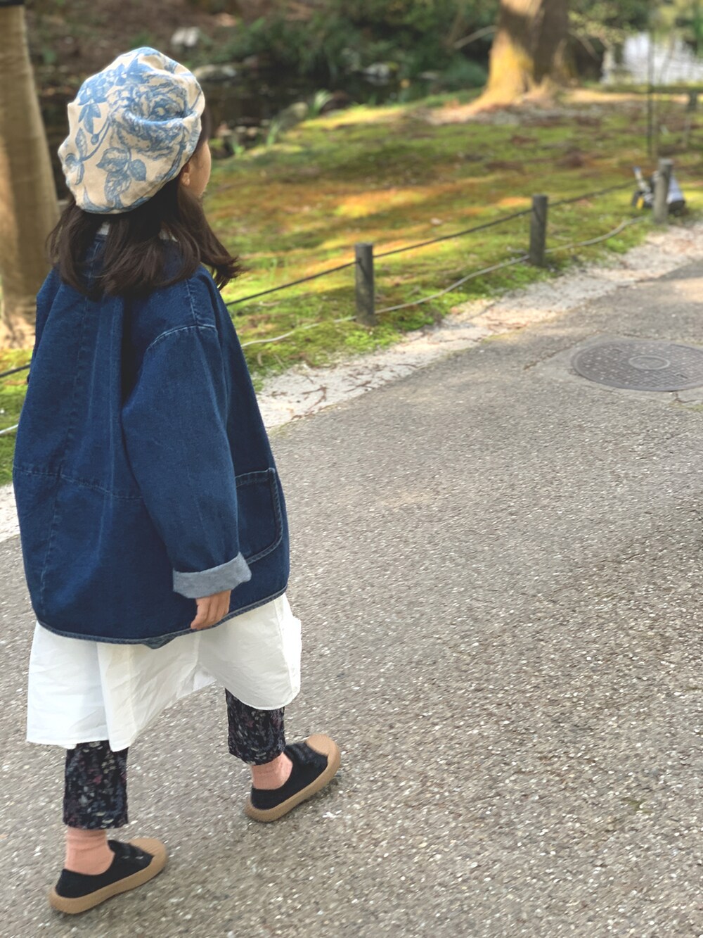 「いまどきジャケット写真、キッズファッション、韓国子供服、こどもふくnemo、春コーデ」｜「maison_fam_famのアイテム（ハンチング/ベレー帽、ベージュ系）」を使った、 kamomachさん（キッズ・125cm）の春コーディネートの2枚目の写真