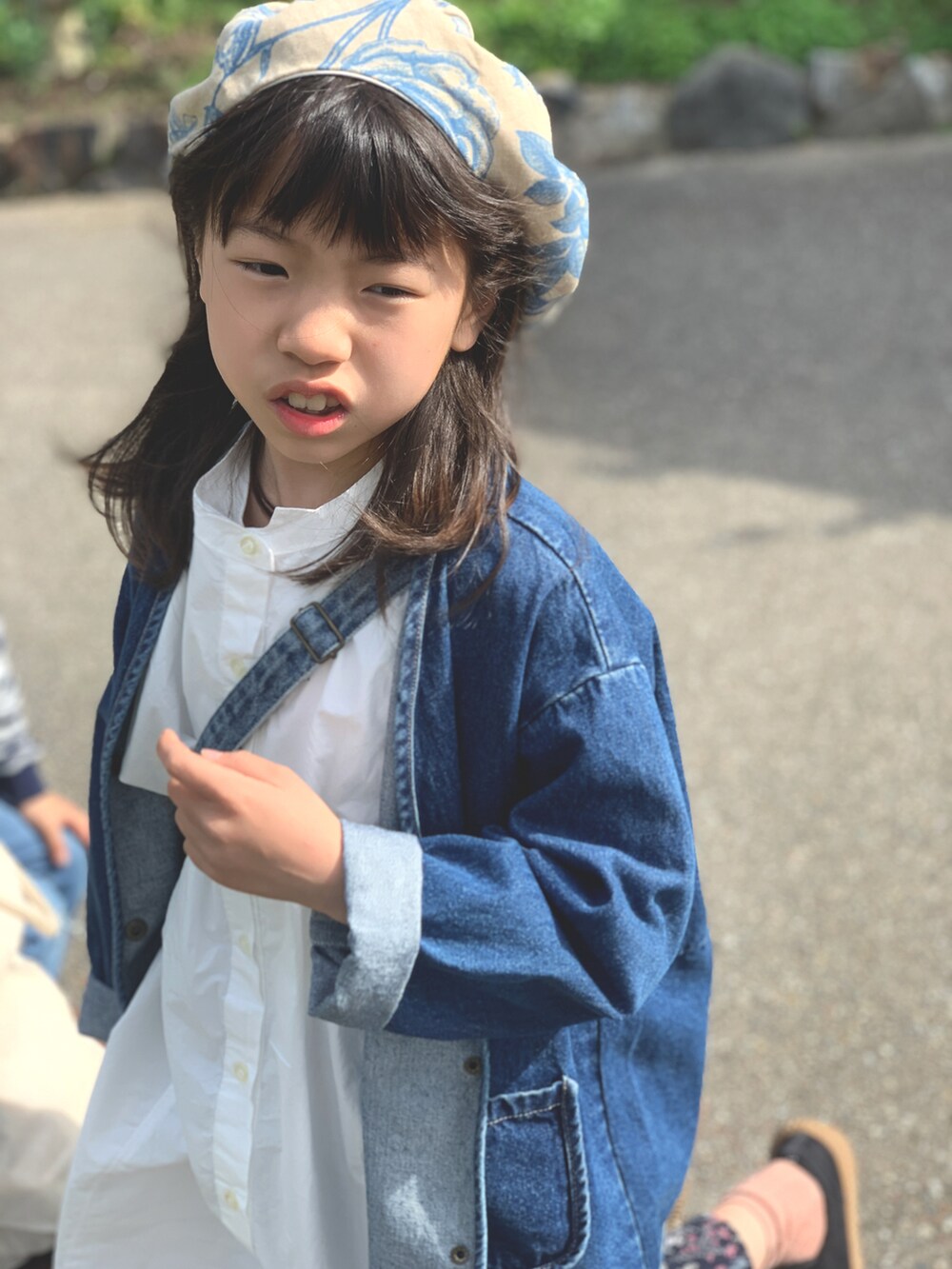 「いまどきジャケット写真、キッズファッション、韓国子供服、こどもふくnemo、春コーデ」｜「maison_fam_famのアイテム（ハンチング/ベレー帽、ベージュ系）」を使った、 kamomachさん（キッズ・125cm）の春コーディネートの3枚目の写真