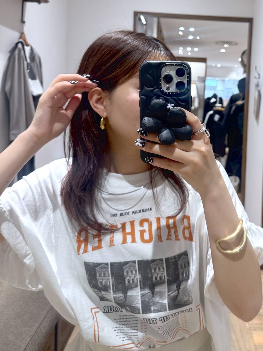 「低身長、体型カバー、カジュアル、低身長_GLOBALWORK、145～150cm_GLOBALWORK、GLOBAL WORK、Tシャツ、スカート、ウエストゴム、ゆったり、スニーカー、ベーシック/シンプル、夏コーデ」｜「GLOBAL WORKのステンレス二連チョーカーネックレス/251910（ネックレス、シルバー系）」を使った、shizuruさん（レディース・149cm）の春コーディネートの2枚目の写真