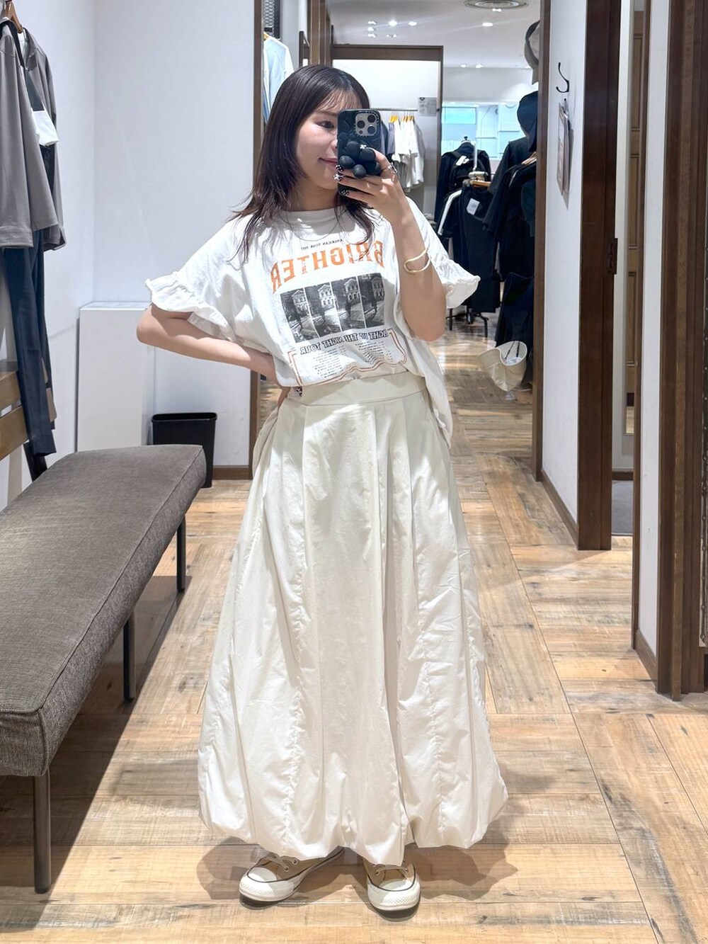 「低身長、体型カバー、カジュアル、低身長_GLOBALWORK、145～150cm_GLOBALWORK、GLOBAL WORK、Tシャツ、スカート、ウエストゴム、ゆったり、スニーカー、ベーシック/シンプル、夏コーデ」｜「GLOBAL WORKのステンレス二連チョーカーネックレス/251910（ネックレス、シルバー系）」を使った、shizuruさん（レディース・149cm）の春コーディネートの5枚目の写真