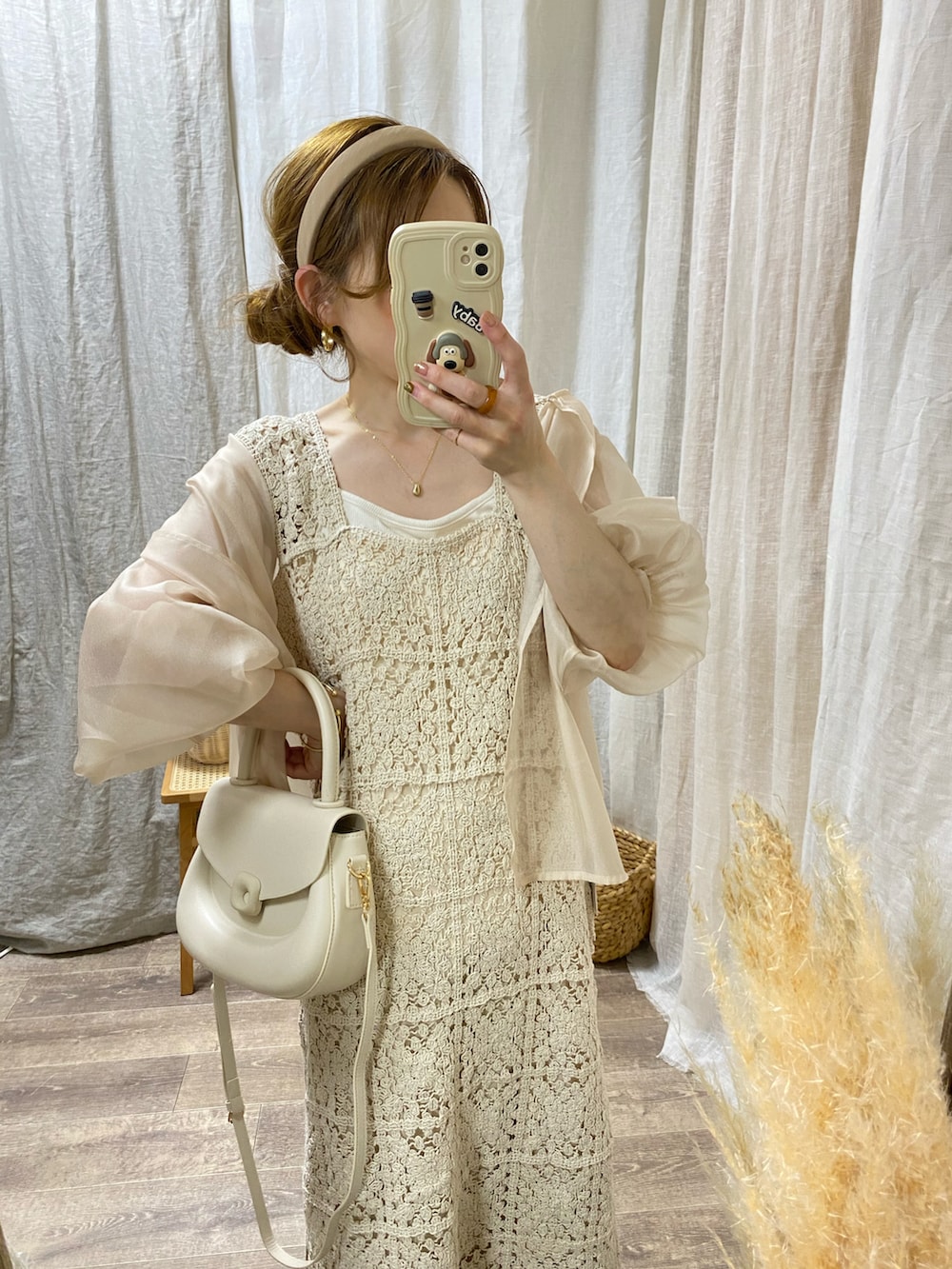 「レイヤードスタイル、シアートップス、クロシェ、クロシェ編み、ワンピース、キャミワンピース、さらっと晴れやかスナップ、夏コーデ、きれいめカジュアル、大人コーデ、淡色コーデ、淡色女子、低身長、低身長コーデ、ベージュ」｜「Babの【XS~M 低身長向けサイズあり】クロシェロングワンピース（ワンピース、ホワイト系）」を使った、and_LaLaLa_ootdさん（骨格ウェーブ・レディース・148cm）の夏コーディネートの4枚目の写真