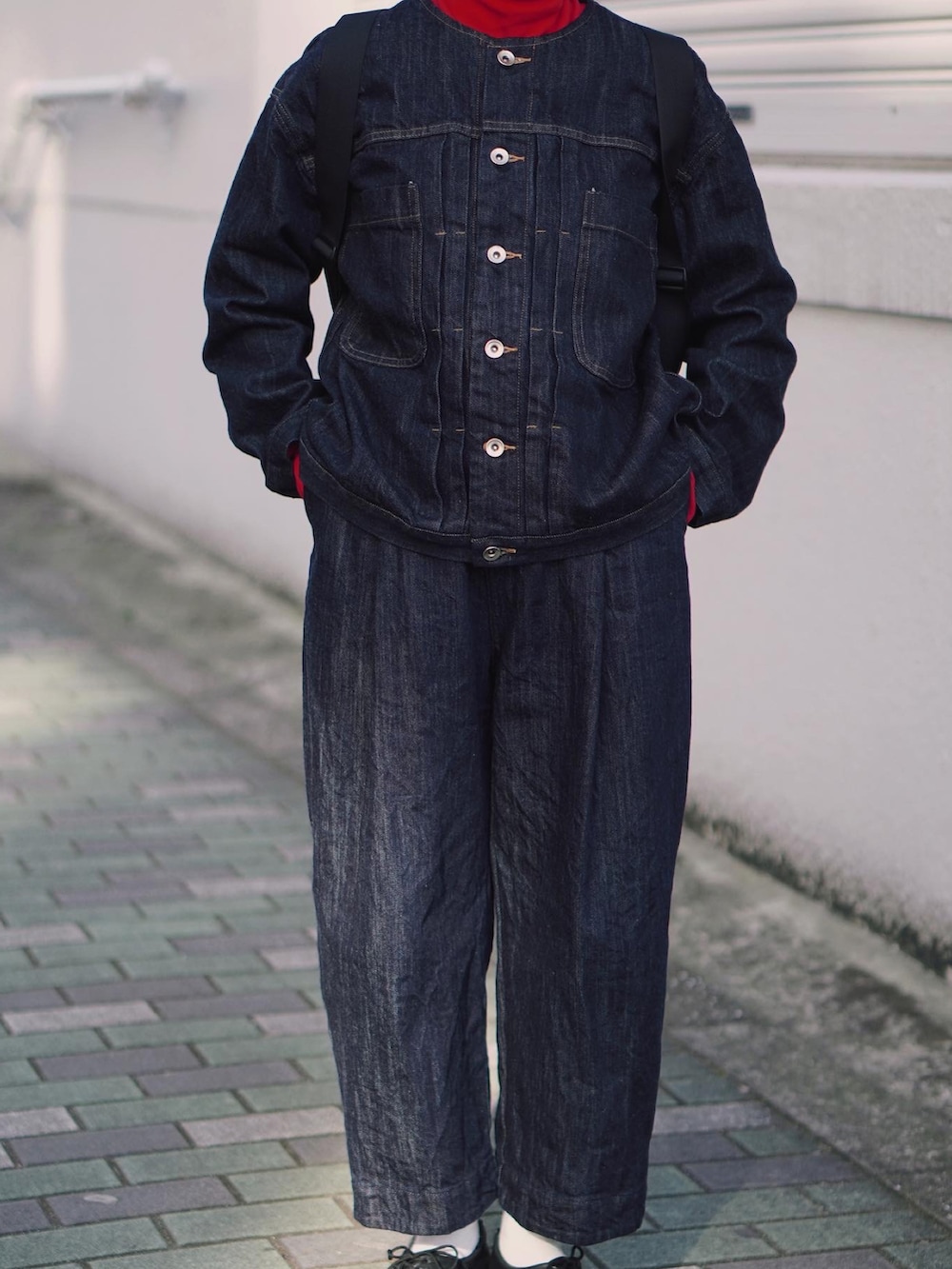 yukiさんの「△cotton denim ノーカラー ブルゾン（yuni）」を使ったコーディネートの4枚目の写真