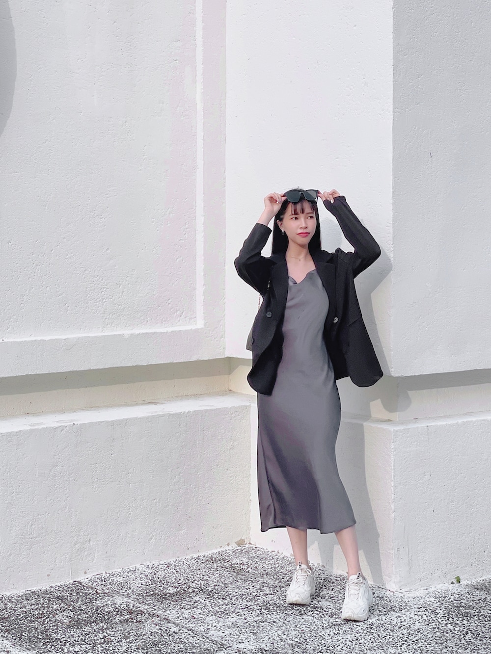 「台湾、台湾旅行、台湾女子、Sunglasses、dress」｜「網店のアイテム（テーラードジャケット、ブラック系）」を使った、ゆらさん（レディース・161cm）の秋コーディネートの2枚目の写真